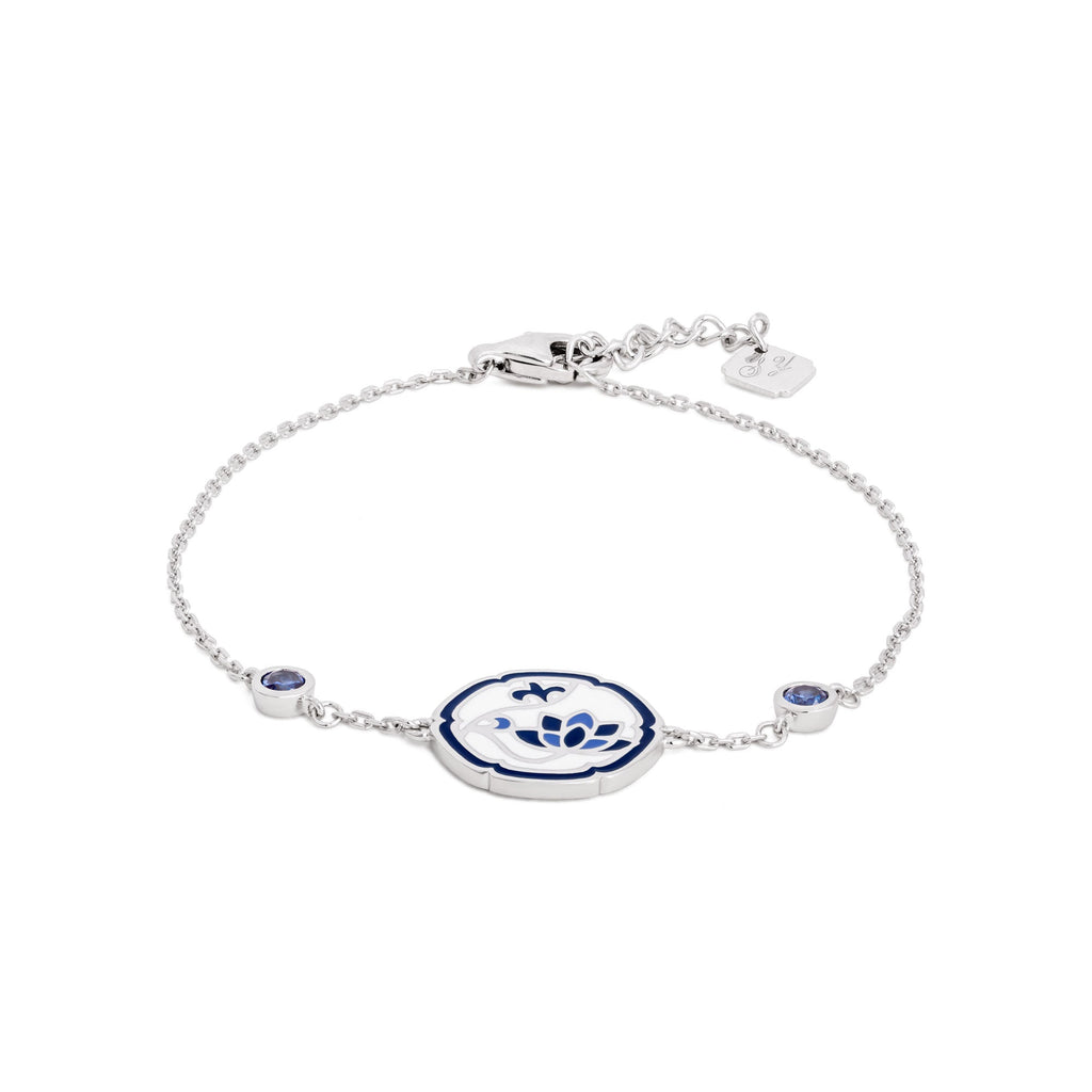 Blue and White Lotus
Armband · Weiß