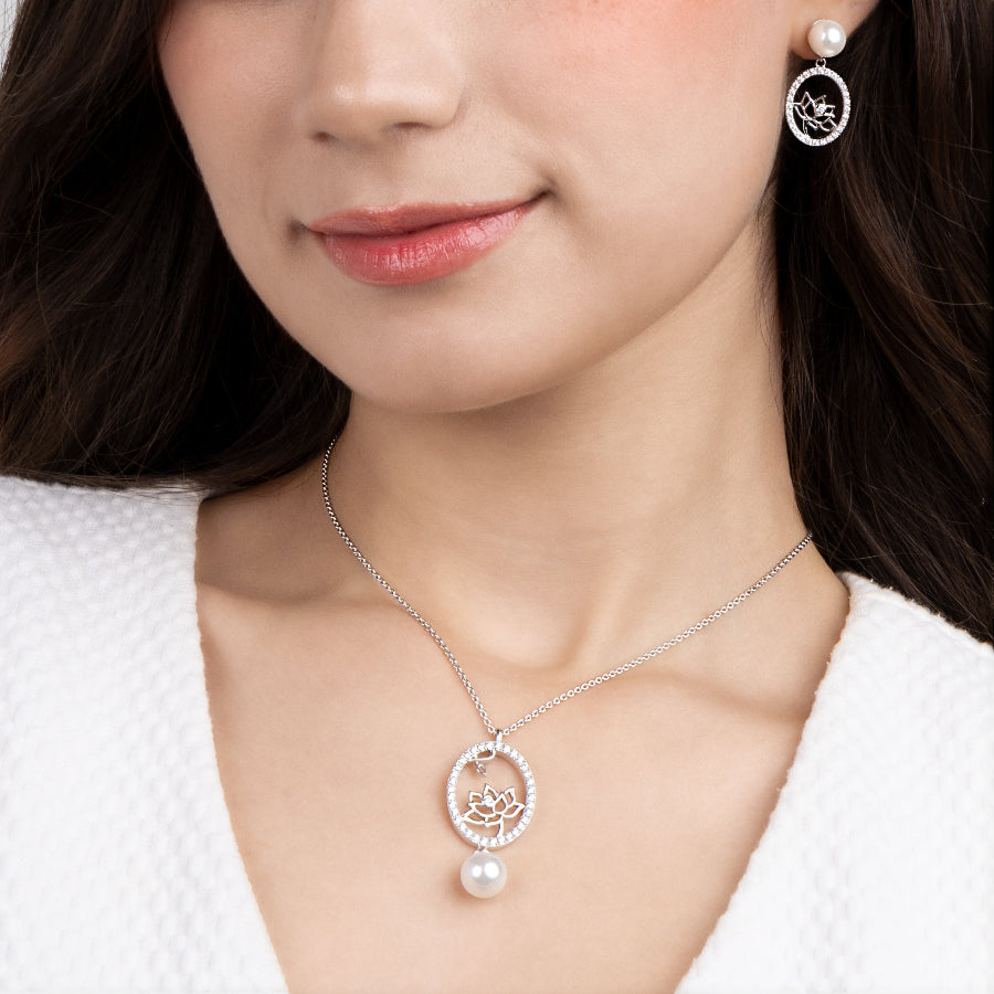 Lotus Fairies Oval Necklace Silver