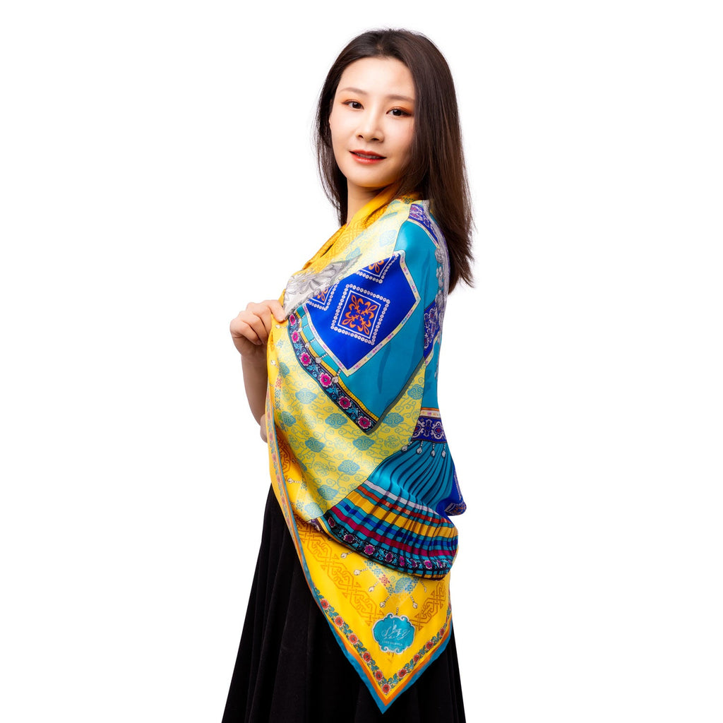 In a Miao Village
Schal