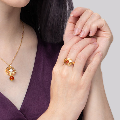 Blissful Ruyi
Ring · Karneol