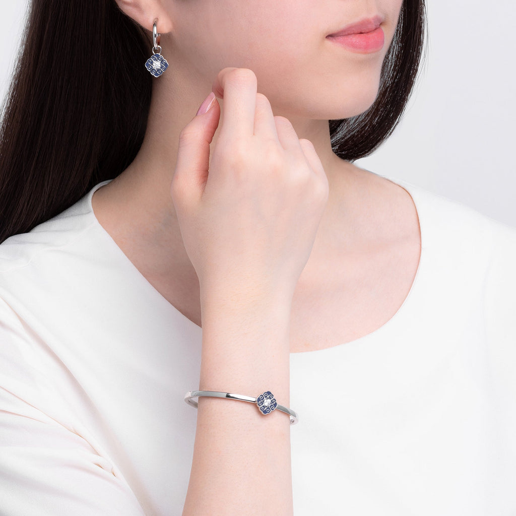 Elegant Bliss Earrings Modeling - Shen Yun Collections