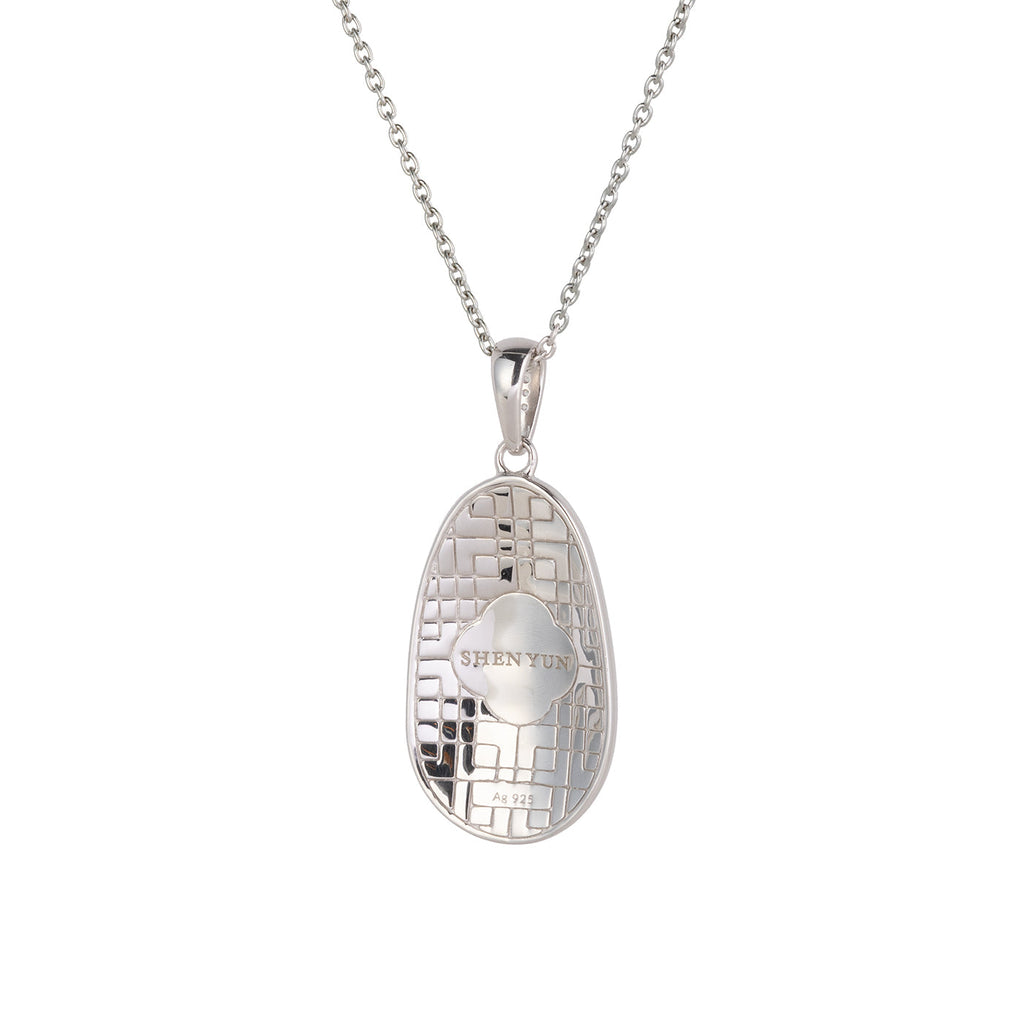 Plum Blossom Mosaic Mother of Pearl
Halskette · Silber