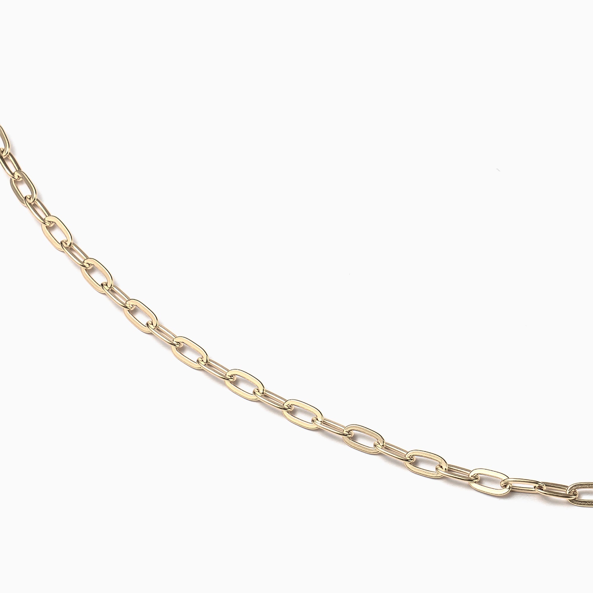 Paperclip Chain Necklace Gold (17’') Image 3 | Shen Yun Collections 